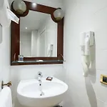 Готель Hotiday Porto
