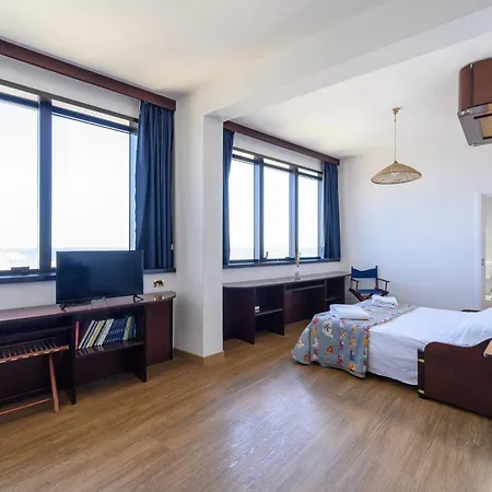 Hotel Hotiday Porto 3*