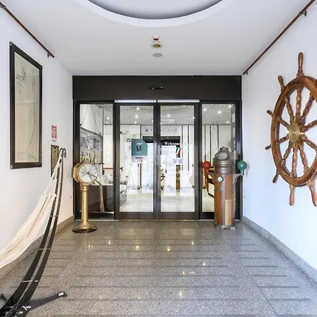 Hotiday Porto Hotel 3*