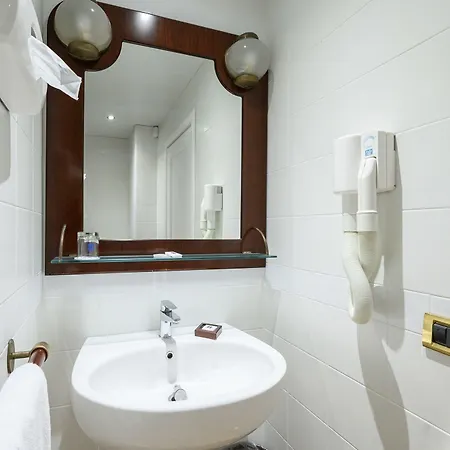 Hotiday Porto Hotel 3*