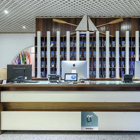 Hotiday Porto Hotel
