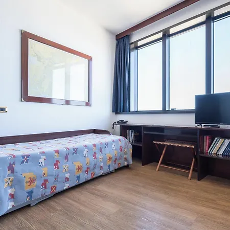 Hotel Hotiday Porto